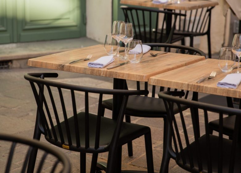 LA TABLE DE JEAN